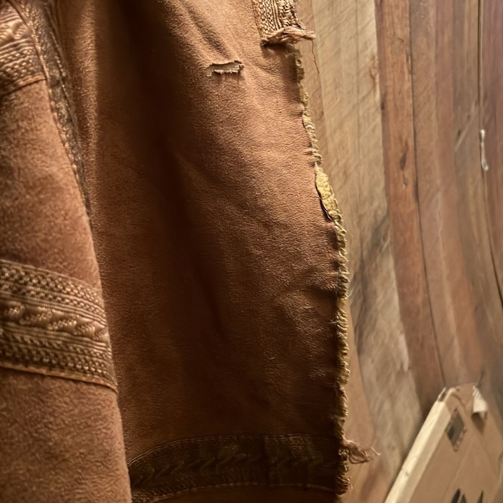 Brown Fur lined Robe - Picture 5 of 8